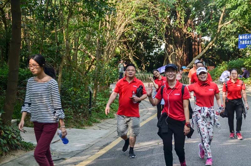 塘朗山攀登之行 塘朗山攀登之行